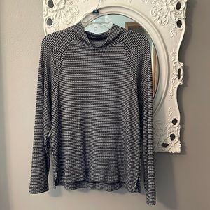 LOFT Lou & Grey Pattern Mock Neck Top Size S